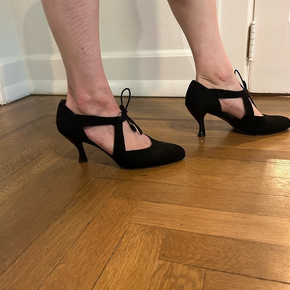 Vintage Stuart Weitzman black heels with tassel tie. Size 7.5m - Picture 5 of 7